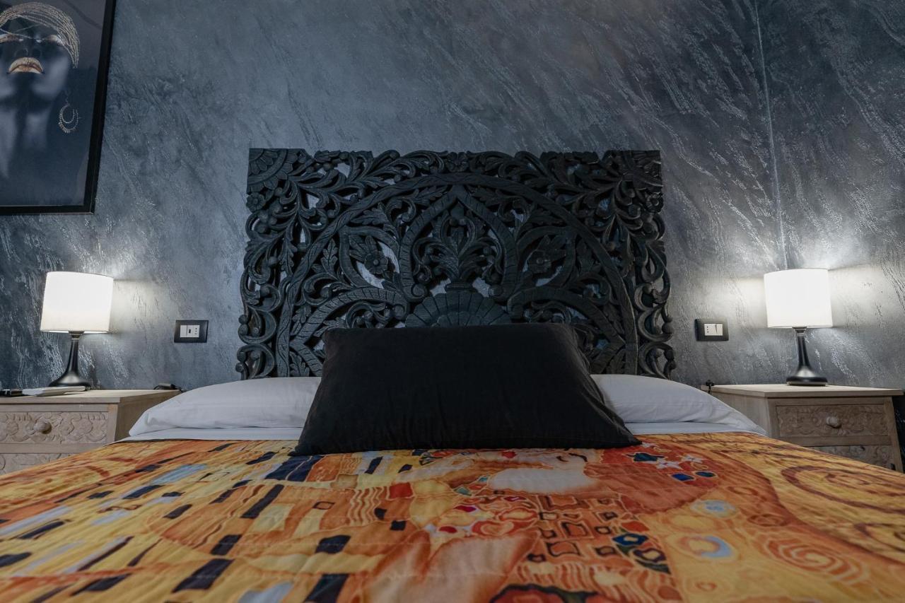 Le Boutique Luxury Rooms Diffused In Historic Center 菲乌米奇诺 外观 照片