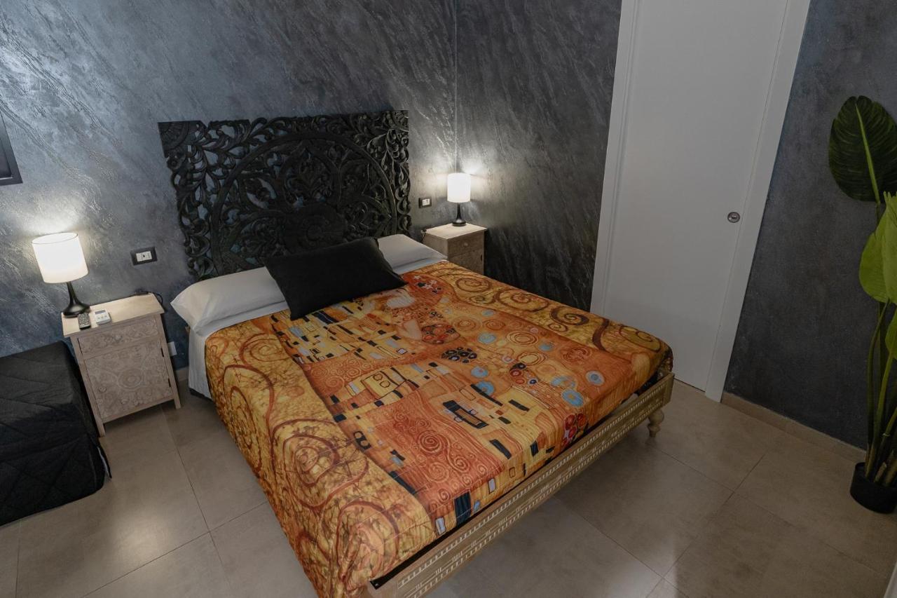 Le Boutique Luxury Rooms Diffused In Historic Center 菲乌米奇诺 外观 照片