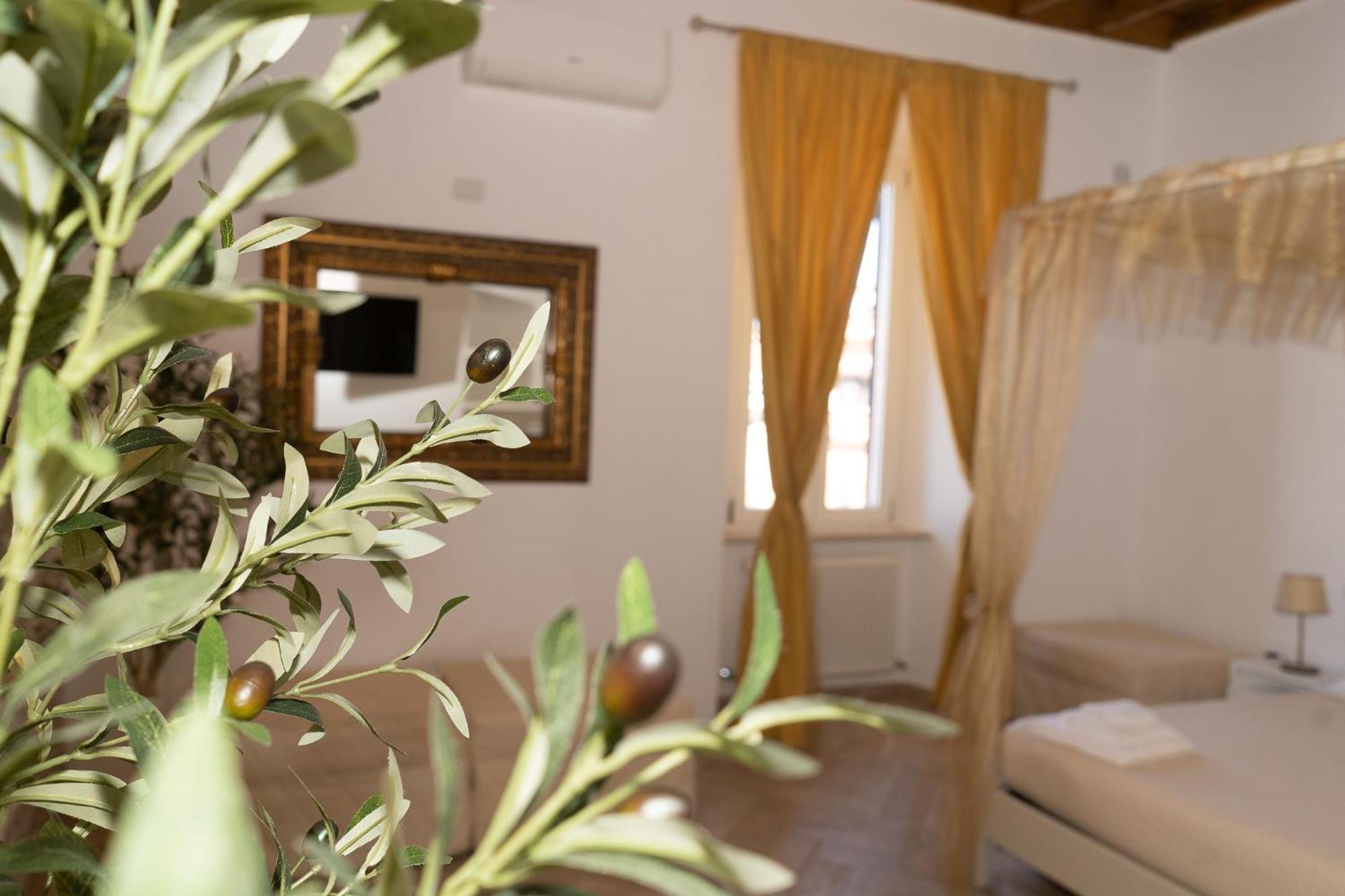 Le Boutique Luxury Rooms Diffused In Historic Center 菲乌米奇诺 外观 照片