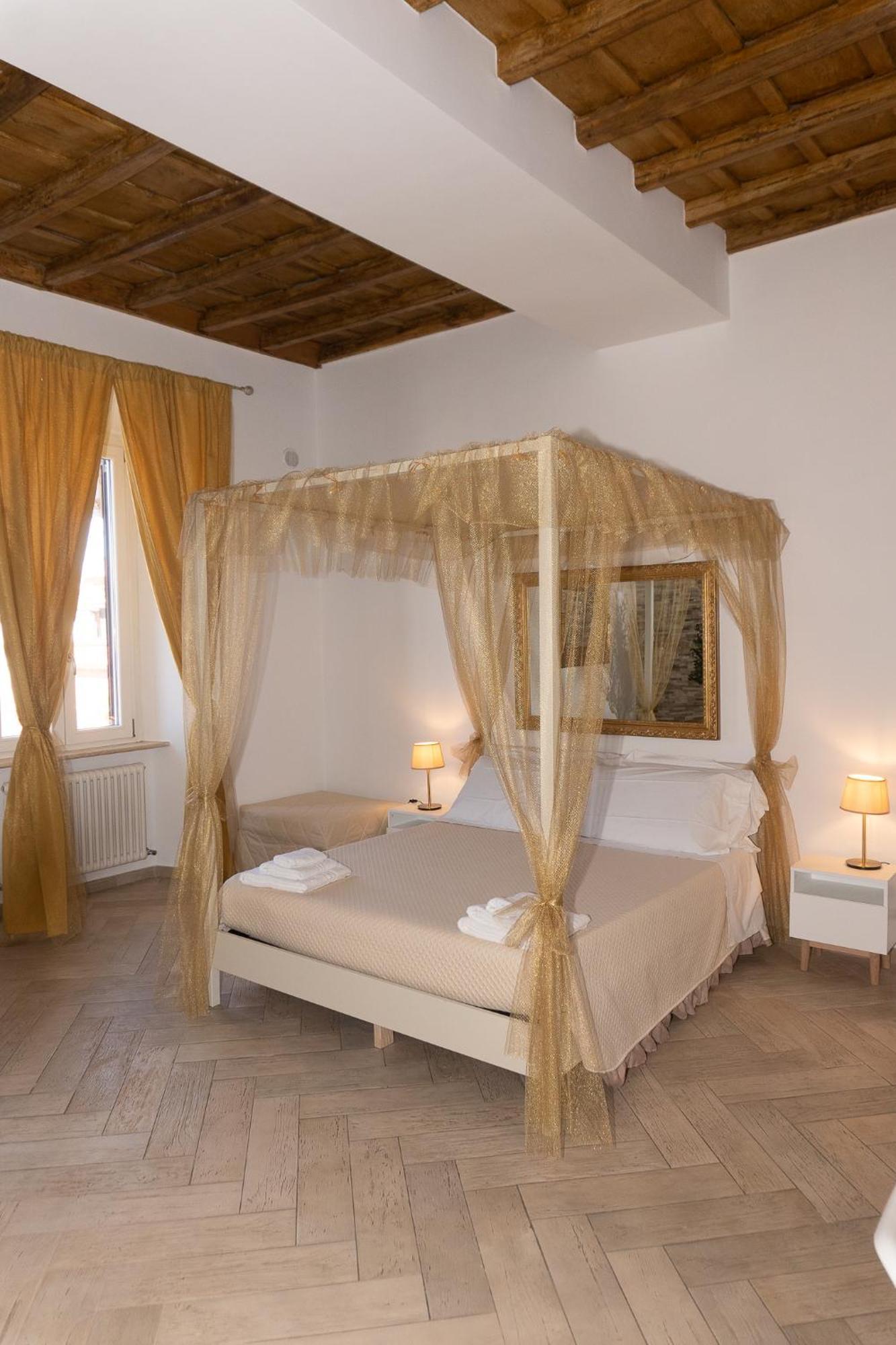 Le Boutique Luxury Rooms Diffused In Historic Center 菲乌米奇诺 外观 照片